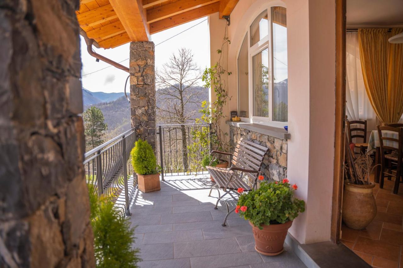 028 - Agriturismo "Il Boschetto" Con Piscina, Pace E Natura - Camera Familiare Cavizzano Extérieur photo