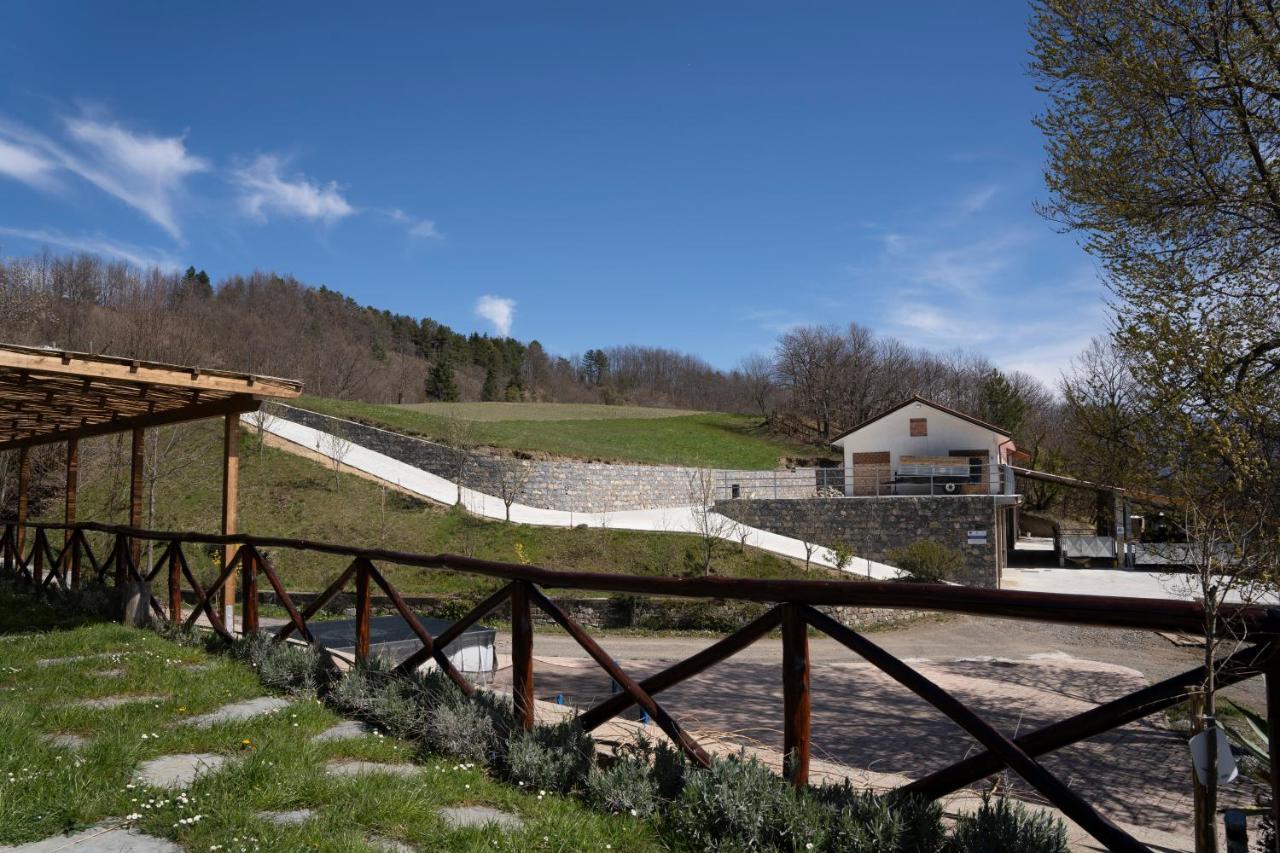 028 - Agriturismo "Il Boschetto" Con Piscina, Pace E Natura - Camera Familiare Cavizzano Extérieur photo