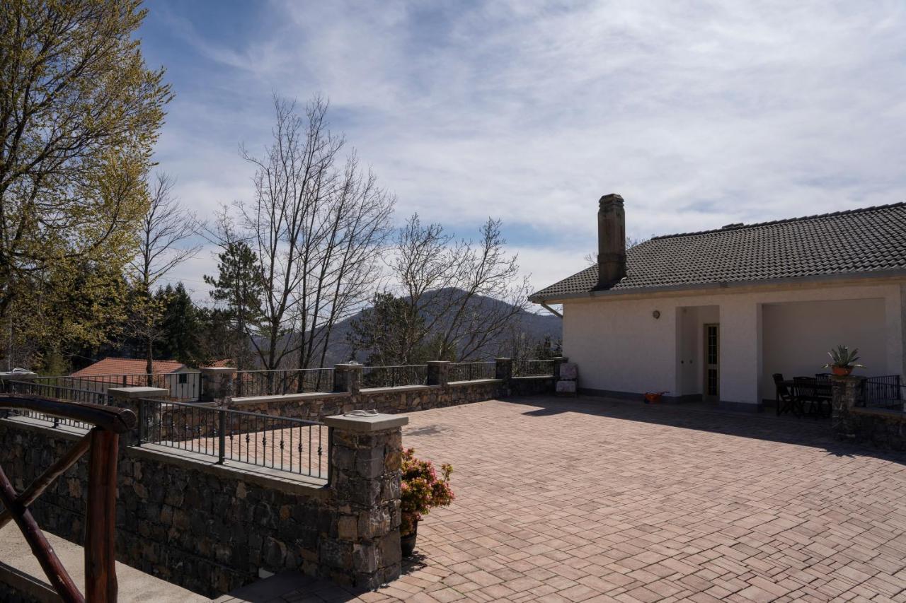 028 - Agriturismo "Il Boschetto" Con Piscina, Pace E Natura - Camera Familiare Cavizzano Extérieur photo